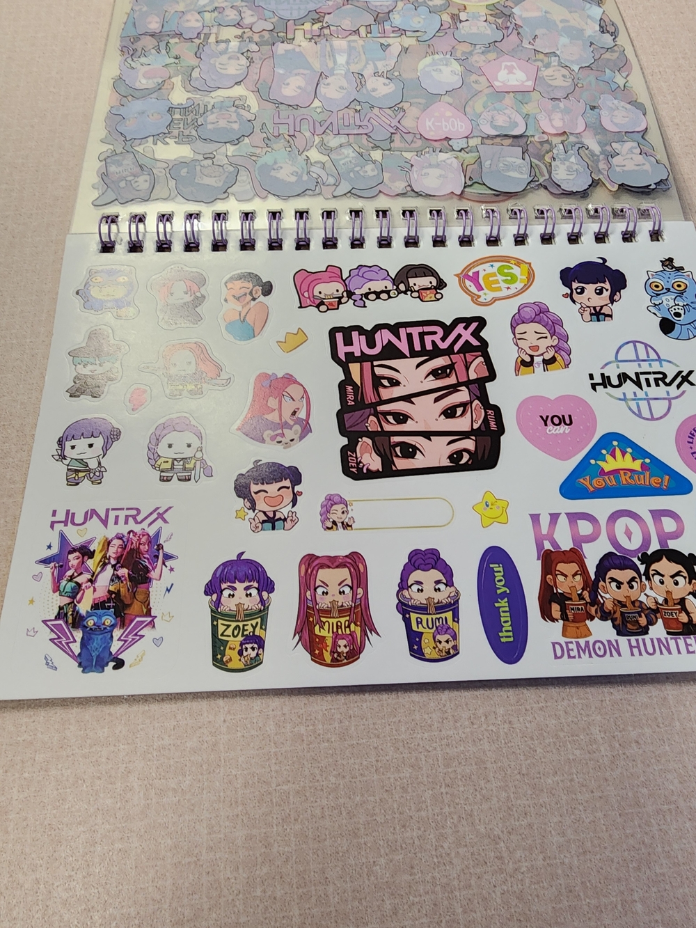 Holographic K-Pop Demon Hunters Sticker Book & Accessories Set - - Picture 8 of 13